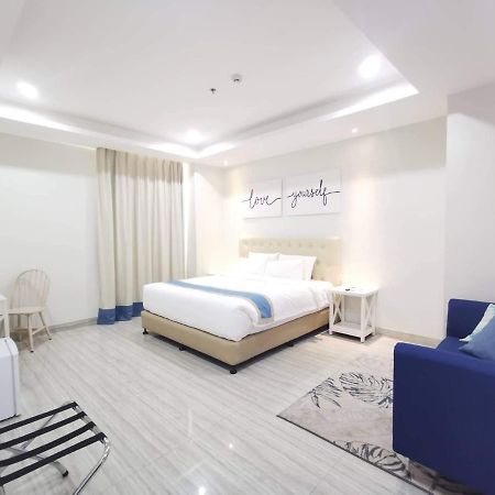Hampton Suites Davao City Extérieur photo