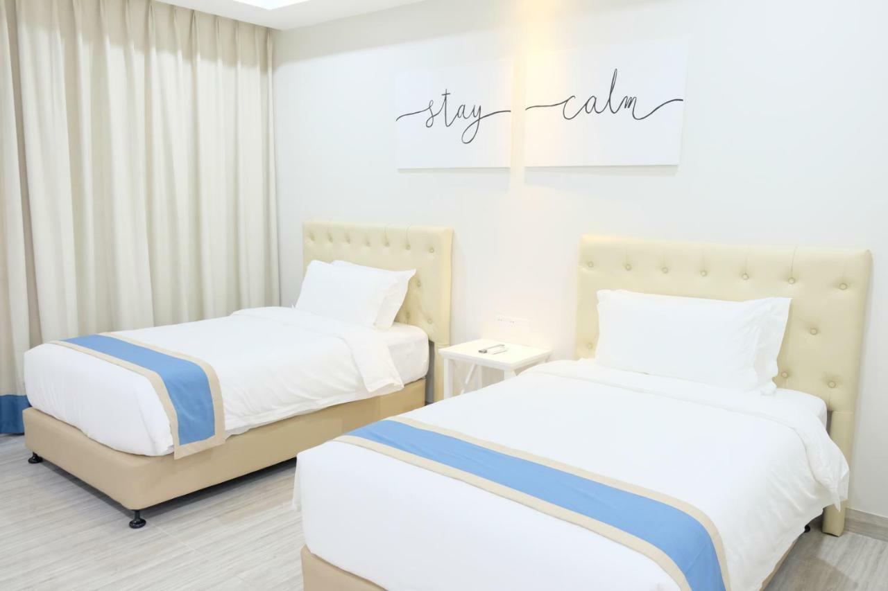 Hampton Suites Davao City Extérieur photo